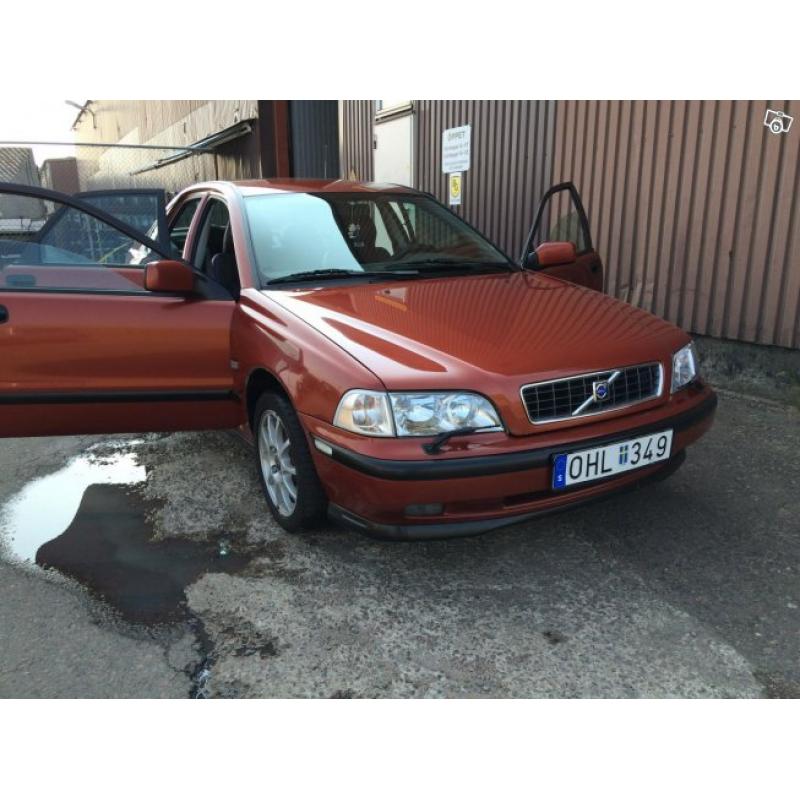 Volvo S40 2.0T 160hk Ny Besiktad -98