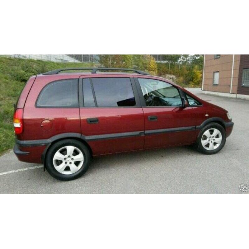 Opel Zafira 1.8 -01