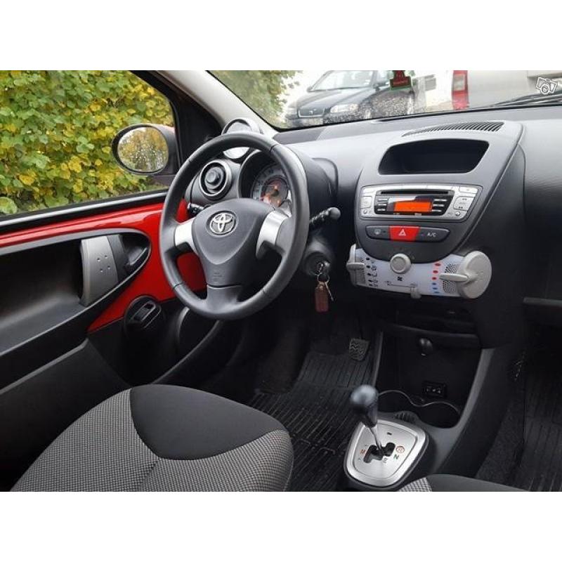 Toyota AYGO + Sportpaket & bluetooth/AUX -13