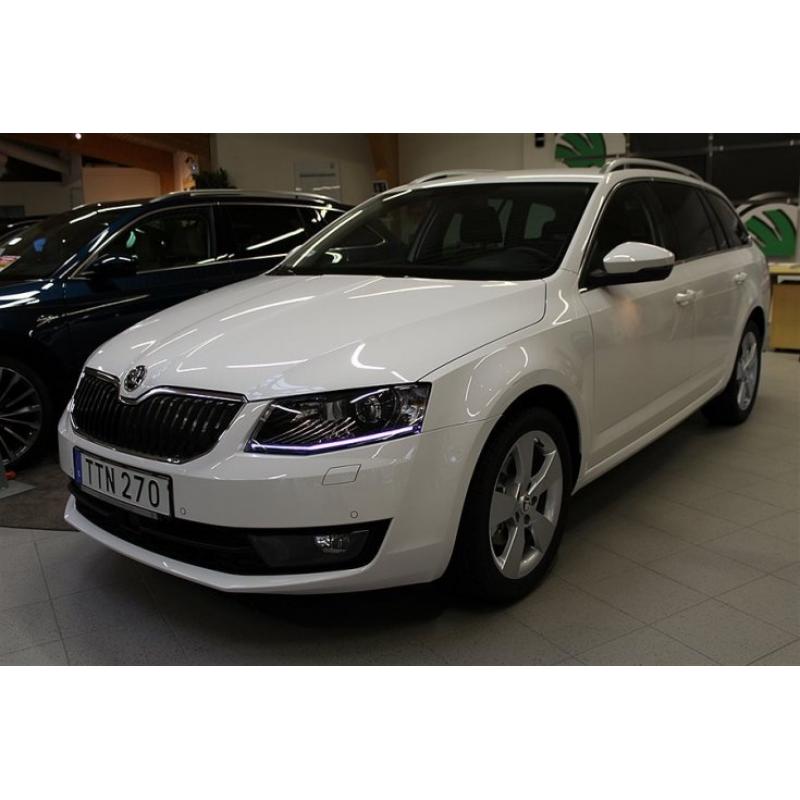 Skoda Octavia Combi Style TSI 150 * SISTA EX -16